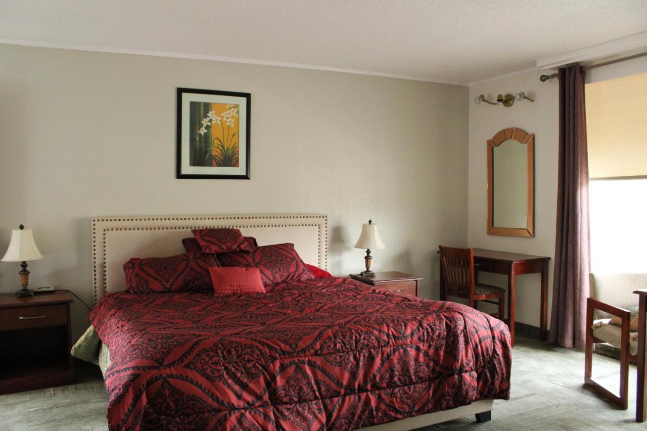 American Travel Inn Pullman Ngoại thất bức ảnh